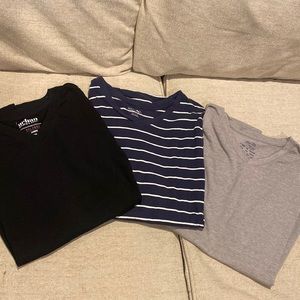 3 mens short sleeve t-shirts XL -2XL original $12 each all three for $15